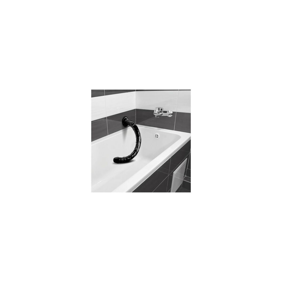 V4HF9D69D4F877F3002FE9E4B21B263F493R4665883P4