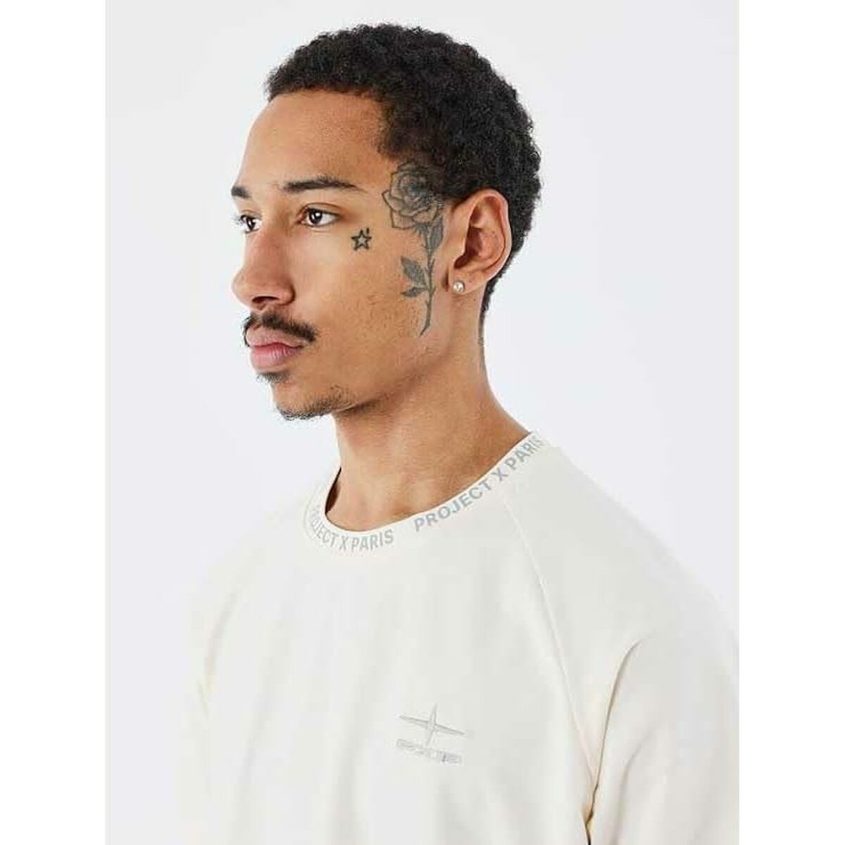 V3HF00695F0A52FD46F453DC11FACEFE43AR7068949P3