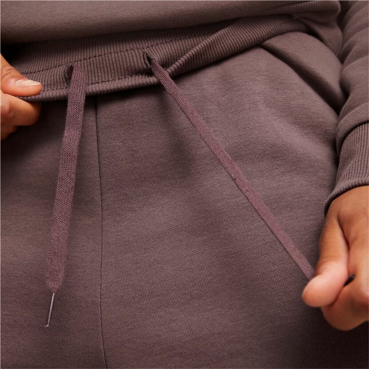 V8HC885D8EAC7591703E9AF0747B0B10FCBR4766366P3