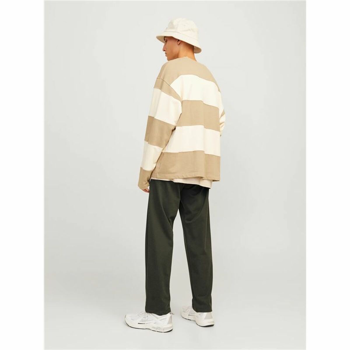 V6H6359587ECA602C05F325E59A5A9E11DDR5488631P4