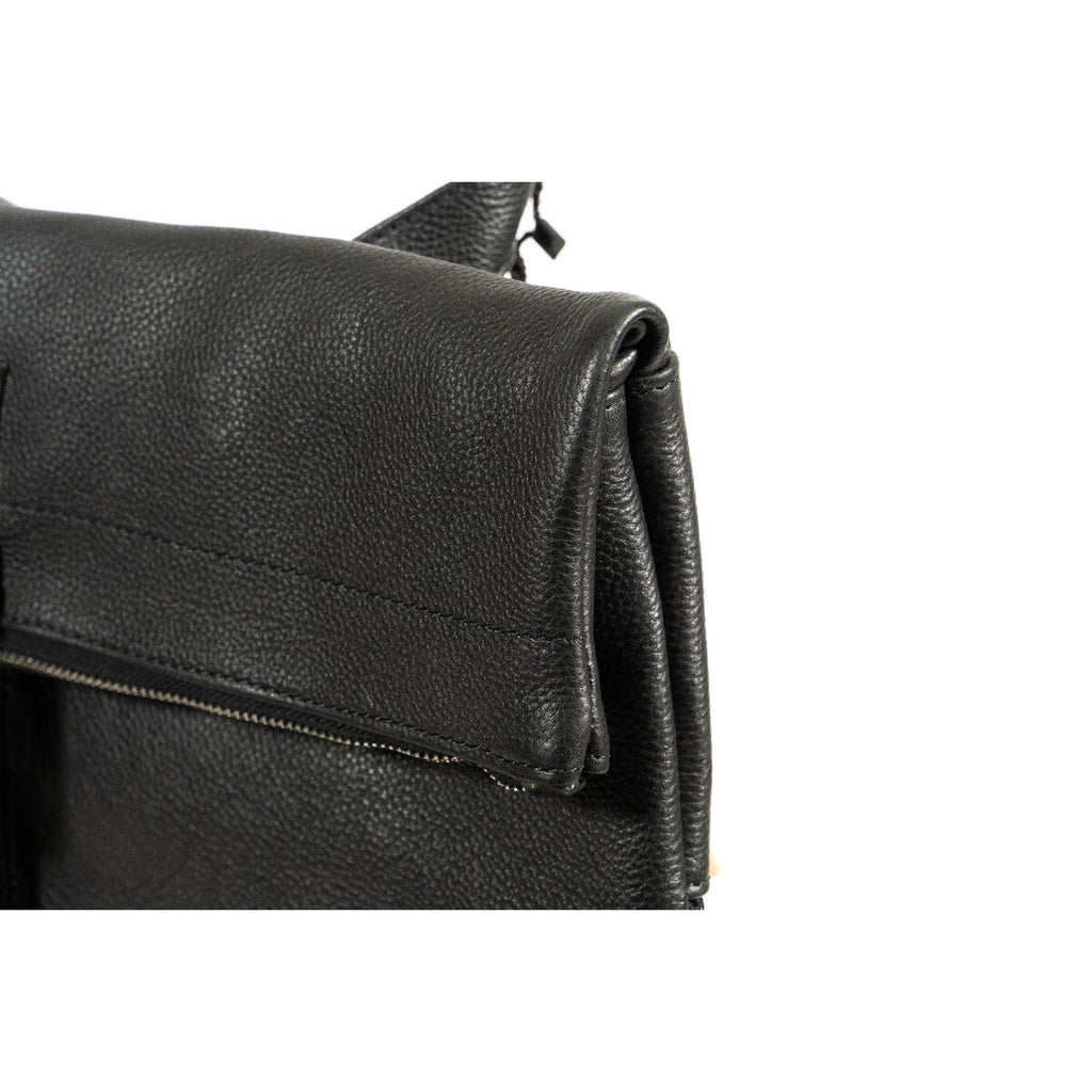 V4H8BF9217FF7B7747968BC377EE33F31E1R5658894P3