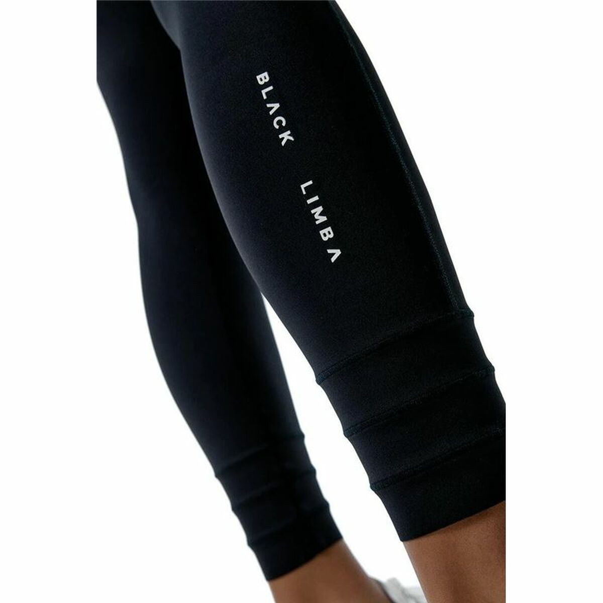 V5HD83FDC37AD73759EBE65D407A82B71D7R7231173P4